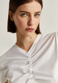 Camiseta Detalle Frunce Frontal-Scalpers Best Sale