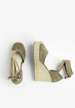 Nudo Studs Sandal-Scalpers Fashion