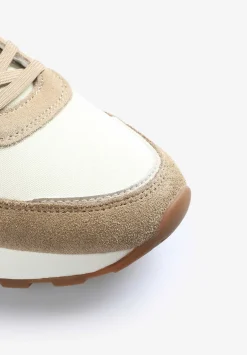 Sneakers Detalle Metalizado-Scalpers Outlet